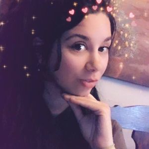 Meet your Posher, Hollyann